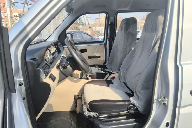 Used CHANGAN KUAYUE Xing V3 2023 1.5L Gasoline Comfort Edition 5-Seat Passenger Vehicle Left Front Seat