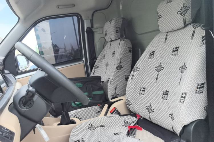 Used CHANGAN KUAYUE Xing V3 2023 1.5L Gasoline Standard Edition 2-Seat Van Left Front Seat