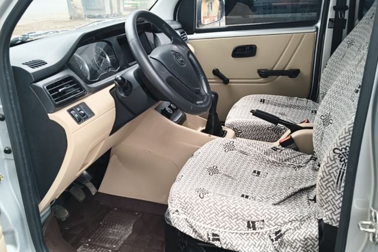 Used CHANGAN KUAYUE Xing V3 2023 1.3L Gasoline Comfort Model 5-Seater Passenger Vehicle Left Front Seat