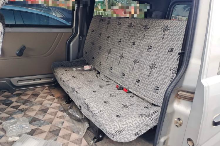 Used CHANGAN KUAYUE Xing V3 2023 1.3L Gasoline Comfort Model 5-Seater Passenger Vehicle Left Rear Seat
