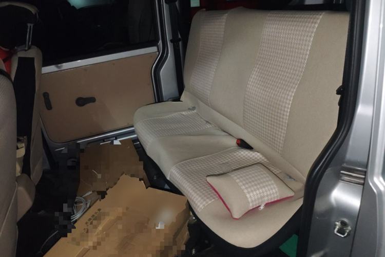 Used CHANGAN KUAYUE Xing V3 2023 1.5L Gasoline Comfort Edition 5-Seat Passenger Vehicle Left Rear Seat