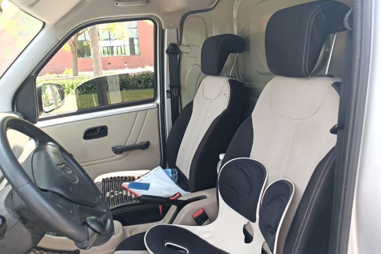 Used CHANGAN KUAYUE Xing V3 2023 1.5L Gasoline Standard Edition 2-Seat Van Left Rear Seat