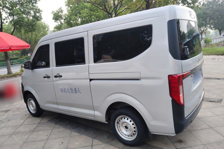Used CHANGAN KUAYUE Xing V3 2023 1.3L Gasoline Standard Model 6-Seater Passenger Vehicle Left Side