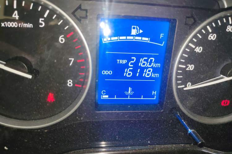 Used CHANGAN KUAYUE Xing V3 2023 1.5L Gasoline Standard Model 5-Seater Passenger Vehicle Odometer Close Up