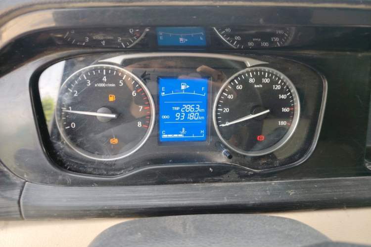 Used CHANGAN KUAYUE Xing V3 2023 1.5L Gasoline Standard Edition 2-Seat Van Odometer Close Up