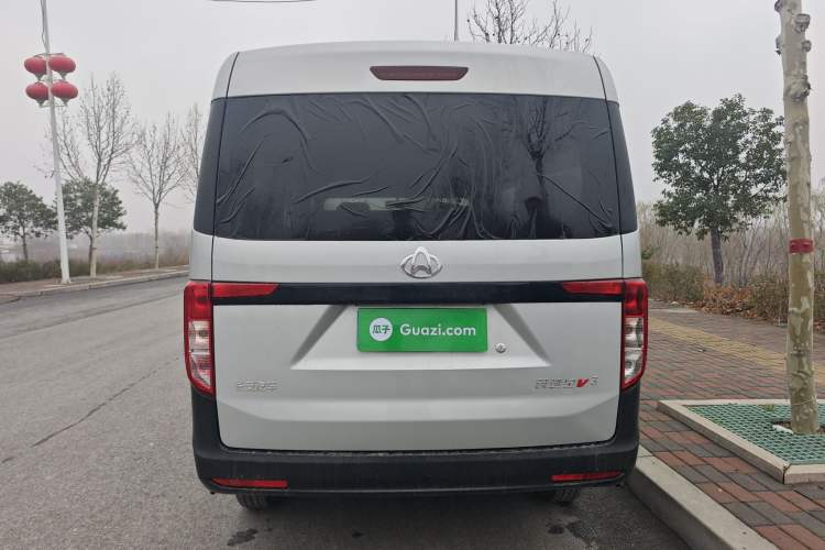 Used CHANGAN KUAYUE Xing V3 2023 1.3L Gasoline Standard Model 5-Seater Passenger Vehicle Rear