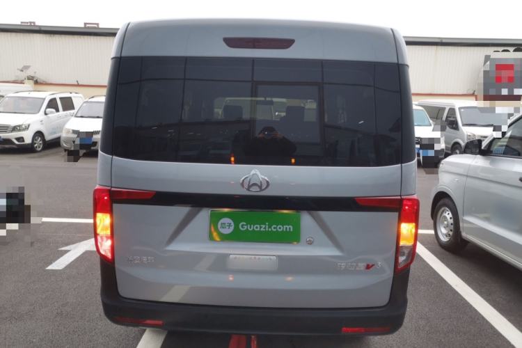 Used CHANGAN KUAYUE Xing V3 2023 1.5L Gasoline Comfort Edition 5-Seat Passenger Vehicle Rear