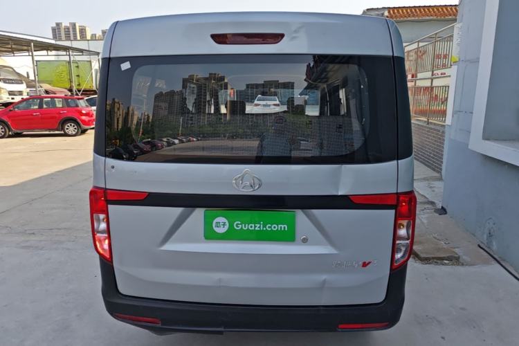 Used CHANGAN KUAYUE Xing V3 2023 1.3L Gasoline Comfort Edition 7-Seater Passenger Vehicle Rear