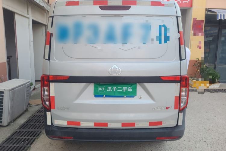 Used CHANGAN KUAYUE Xing V3 2023 1.5L Gasoline Standard Edition 2-Seat Van Rear