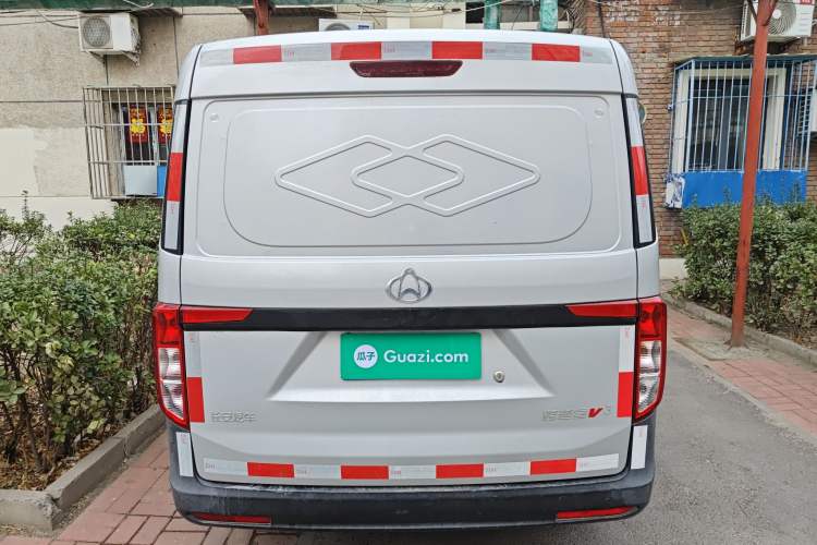 Used CHANGAN KUAYUE Xing V3 2023 1.3L Gasoline Standard Version 2-Seater Van Rear
