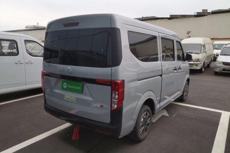 Used CHANGAN KUAYUE Xing V3 2023 1.5L Gasoline Comfort Edition 5-Seat Passenger Vehicle Rear Right 45 Deg