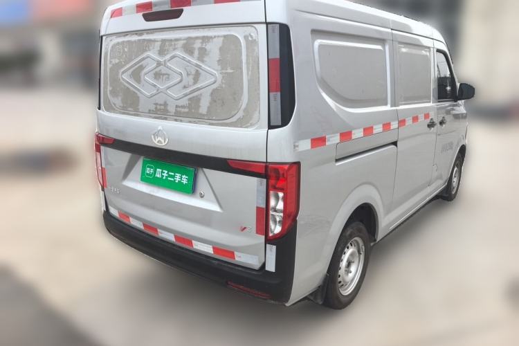 Used CHANGAN KUAYUE Xing V3 2023 1.5L Gasoline Standard Edition 2-Seat Van Rear Right 45 Deg