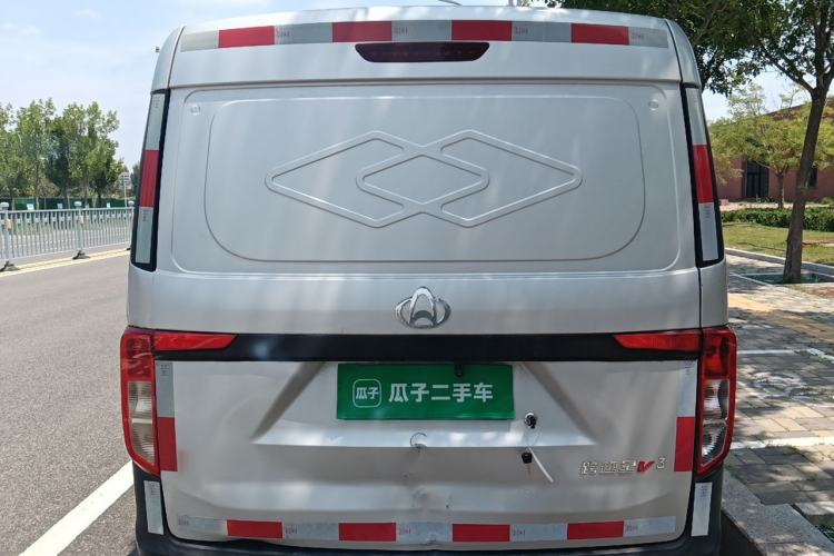 Used CHANGAN KUAYUE Xing V3 2023 1.5L Gasoline Standard Edition 2-Seat Van Rear