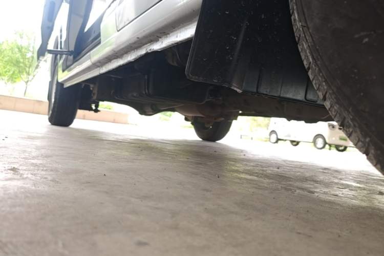 Used CHANGAN KUAYUE Xing V3 2023 1.5L Gasoline Standard Edition 2-Seat Van Right Side Sill