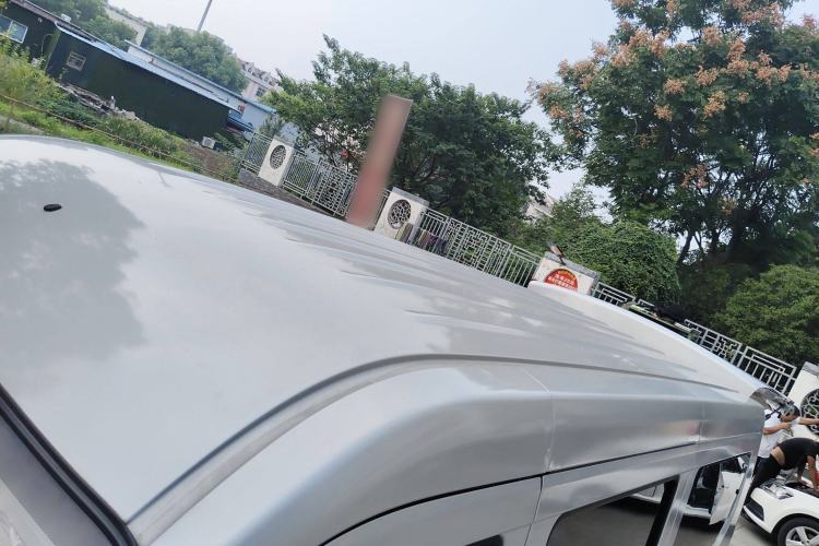 Used CHANGAN KUAYUE Xing V3 2023 1.3L Gasoline Standard Model 6-Seater Passenger Vehicle Roof