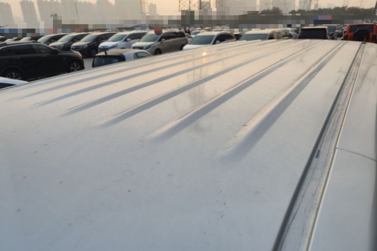 Used CHANGAN KUAYUE Xing V3 2023 1.5L Gasoline Comfort Model 7-Seater Passenger Vehicle Roof