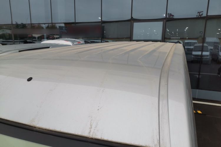 Used CHANGAN KUAYUE Xing V3 2023 1.5L Gasoline Comfort Edition 5-Seat Passenger Vehicle Roof