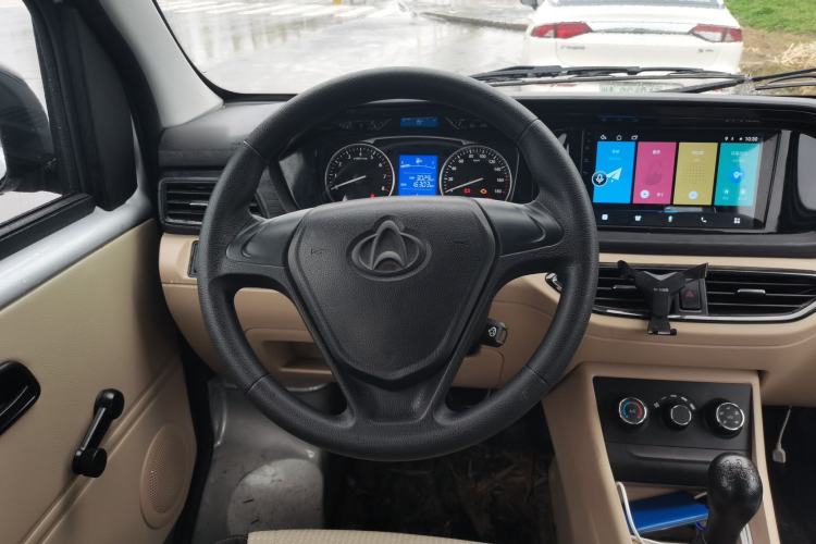 Used CHANGAN KUAYUE Xing V3 2023 1.3L Gasoline Comfort Edition 7-Seater Passenger Vehicle Steering Wheel