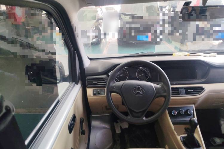 Used CHANGAN KUAYUE Xing V3 2023 1.5L Gasoline Standard Model 5-Seater Passenger Vehicle Steering Wheel