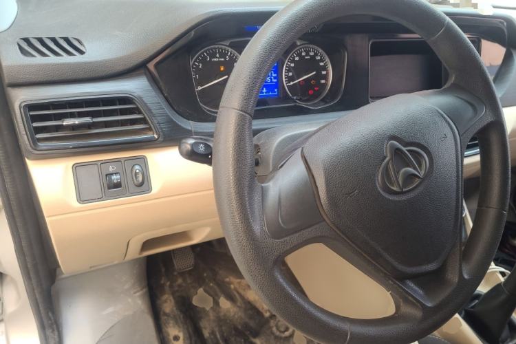 Used CHANGAN KUAYUE Xing V3 2023 1.5L Gasoline Standard Edition 2-Seat Van Steering Wheel