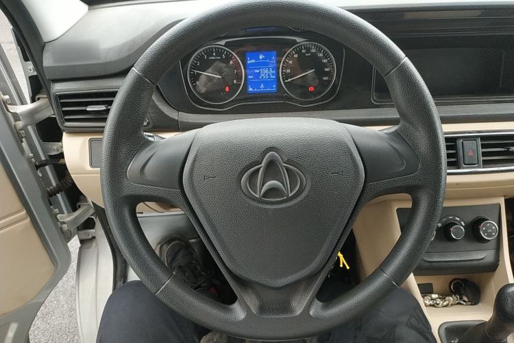 Used CHANGAN KUAYUE Xing V3 2023 1.3L Gasoline Comfort Model 2-Seater Van Steering Wheel