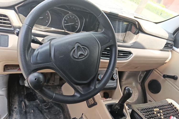 Used CHANGAN KUAYUE Xing V3 2023 1.5L Gasoline Standard Edition 2-Seat Van Steering Wheel