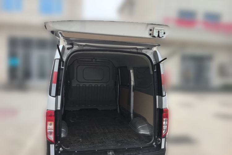 Used CHANGAN KUAYUE Xing V3 2023 1.5L Gasoline Standard Edition 2-Seat Van Trunk