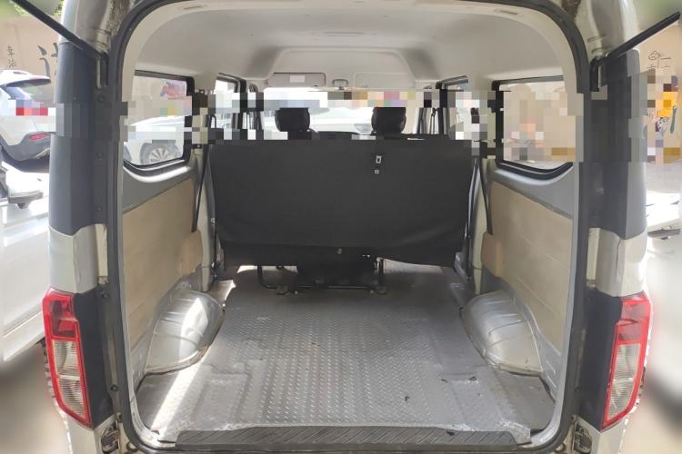 Used CHANGAN KUAYUE Xing V3 2023 1.3L Gasoline Standard Model 5-Seater Passenger Vehicle Trunk