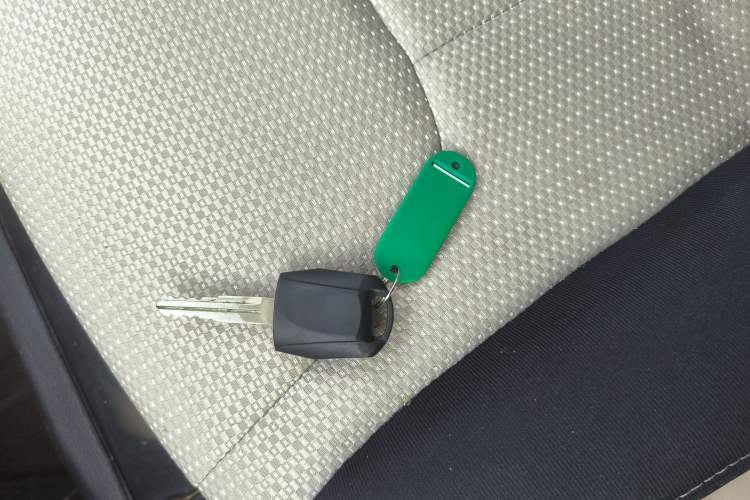 Used CHANGAN KUAYUE Xing V3 2023 1.5L Gasoline Comfort Edition 5-Seat Passenger Vehicle Vehicle Key