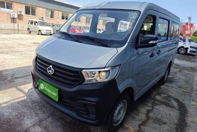 Used CHANGAN KUAYUE Xing V3 2023 1.5L Gasoline Standard Model 7-Seater Passenger Vehicle