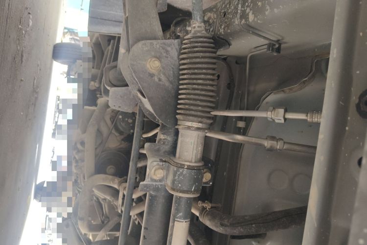 Used CHANGAN KUAYUE Xing V3 2023 1.5L Gasoline Comfort-Grade 5-Seater Van Chassis Front