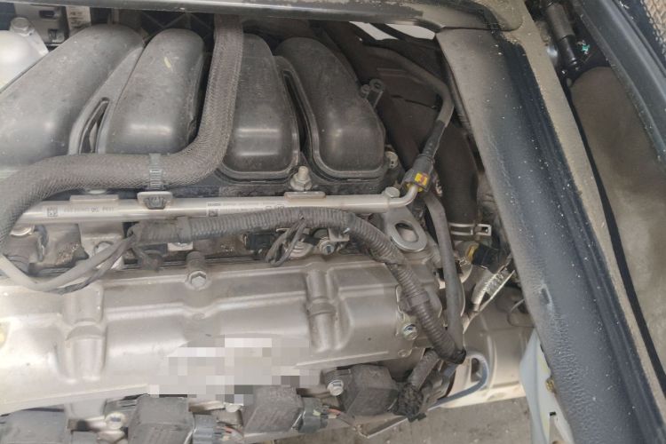 Used CHANGAN KUAYUE Xing V3 2023 1.5L Gasoline Comfort-Grade 5-Seater Van Engine Bay Left