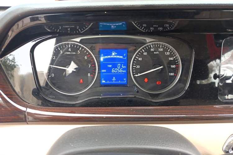 Used CHANGAN KUAYUE Xing V3 2023 1.5L Gasoline Luxury 6-Seater Passenger Vehicle Instrument Cluster