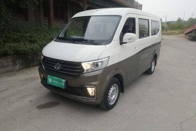 Used CHANGAN KUAYUE Xing V3 2023 1.5L Gasoline Comfort-Grade 7-Seater Passenger Vehicle