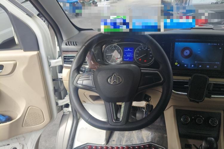 Used CHANGAN KUAYUE Xing V3 2023 1.5L Gasoline Comfort-Grade 5-Seater Van Steering Wheel