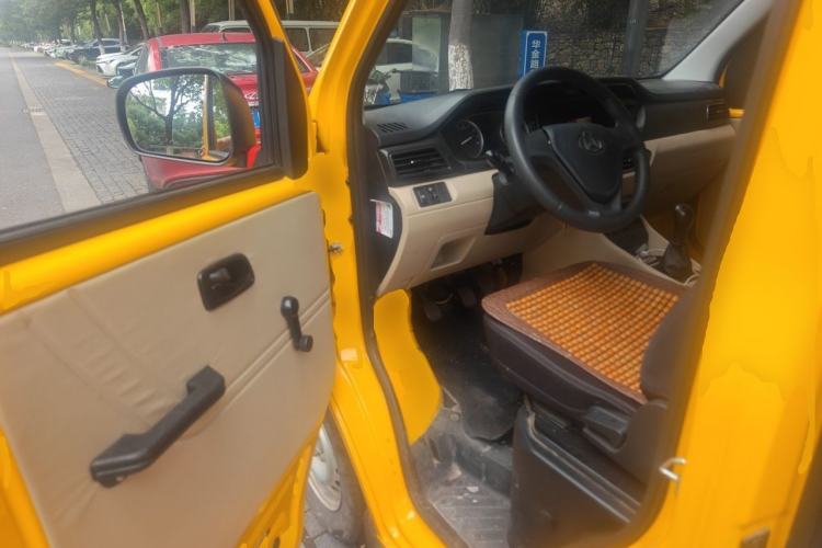 Used CHANGAN KUAYUE Xing V3 2023 1.3L Gasoline Standard Model 6-Seater Passenger Vehicle Driver Seat