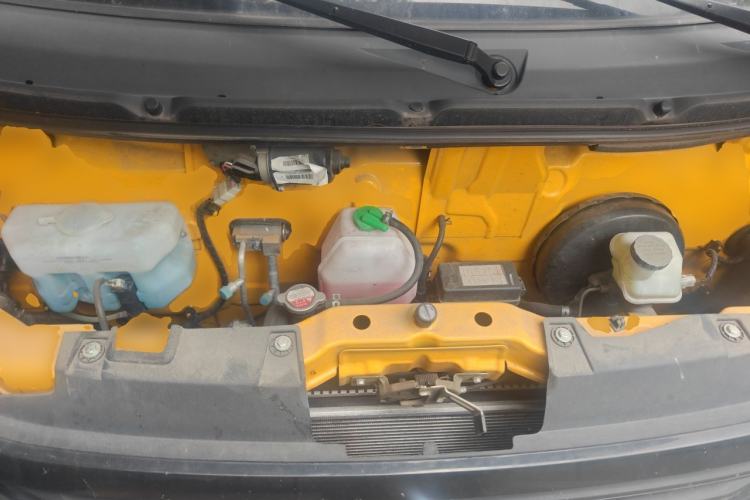 Used CHANGAN KUAYUE Xing V3 2023 1.3L Gasoline Standard Model 6-Seater Passenger Vehicle Engine Bay