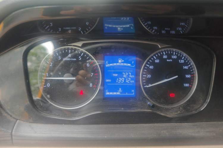 Used CHANGAN KUAYUE Xing V3 2023 1.3L Gasoline Standard Model 6-Seater Passenger Vehicle Instrument Cluster