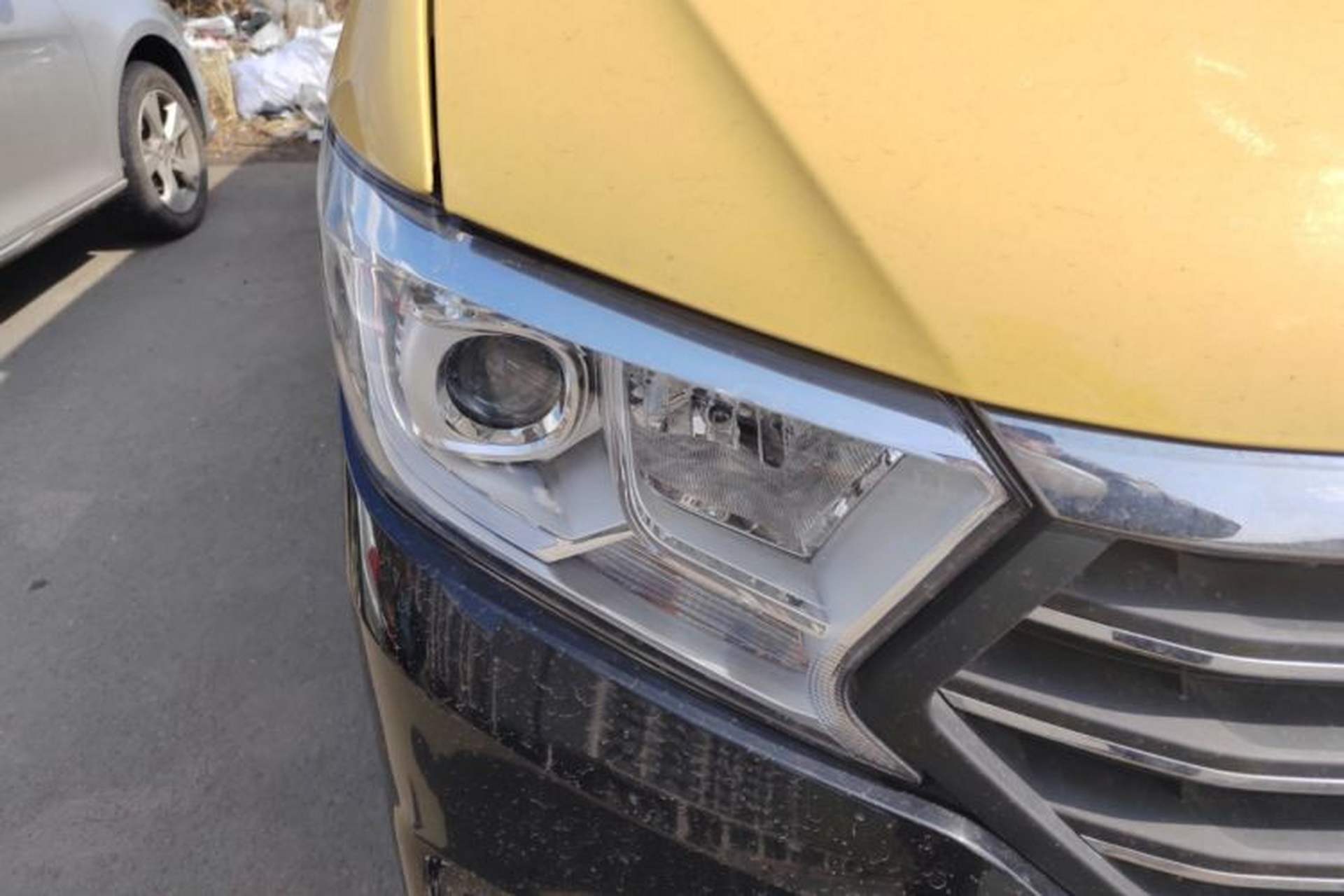 Used CHANGAN KUAYUE Xing V3  Right Front Headlight