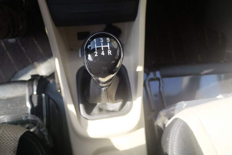 Used CHANGAN KUAYUE Xing V5 2021 1.5L Fortune-Attracting Edition Comfort Model JL473QH Gear Lever