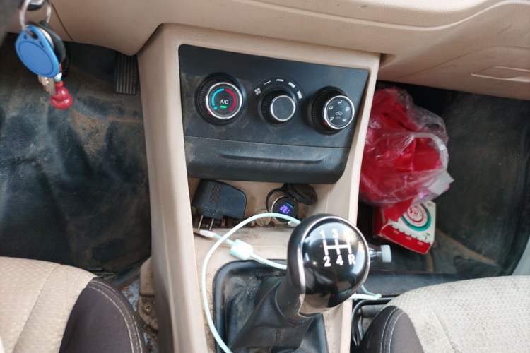 Used CHANGAN KUAYUE Xing V5 2021 1.5L Jinbao Edition Comfort Version JL473QH Gear Lever
