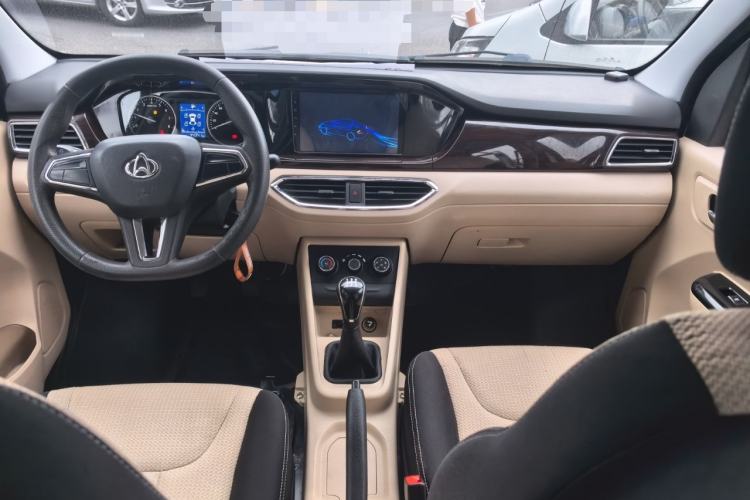 Used CHANGAN KUAYUE Xing V5 2021 1.5L Fortune-Attracting Edition Comfort Model JL473QH Interior 3