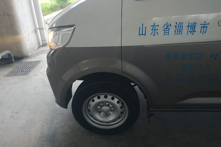 Used CHANGAN KUAYUE Xing V5 2021 1.5L Jinbao Edition Comfort Version JL473QH Left Front Wheel Hub