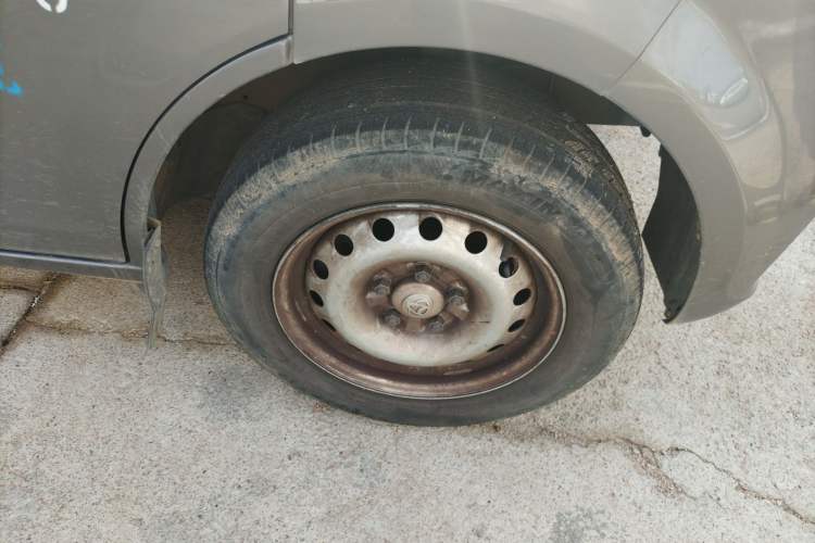 Used CHANGAN KUAYUE Xing V5 2021 1.5L Jinbao Edition Comfort Version JL473QH Right Front Wheel Hub
