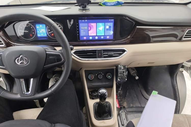 Used CHANGAN KUAYUE Xing V5 2021 1.5L Jinbao Edition Comfort Version JL473QH Audio And AC Panel