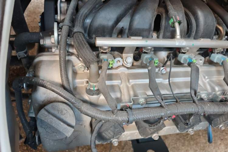 Used CHANGAN KUAYUE Xing V5 2021 1.6L Fortune-Attracting Deluxe Model DAM16KR Engine Bay Right