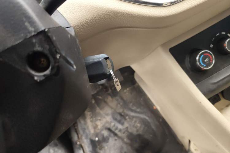 Used CHANGAN KUAYUE Xing V5 2021 1.5L Jinbao Edition Comfort Version JL473QH Interior 1