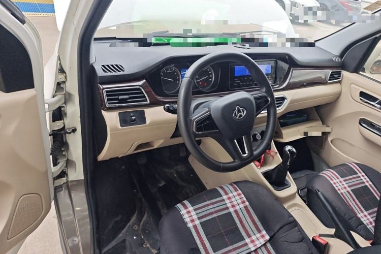 Used CHANGAN KUAYUE Xing V5 2021 1.5L Jinbao Edition Comfort Version JL473QH Interior 2