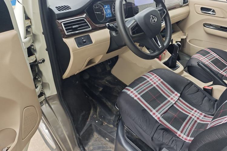Used CHANGAN KUAYUE Xing V5 2021 1.5L Jinbao Edition Comfort Version JL473QH Interior 3