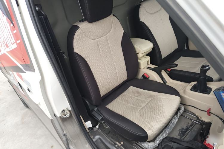 Used CHANGAN KUAYUE Xing V5 2021 1.5L Jinbao Edition Comfort Version JL473QH Right Front Seat